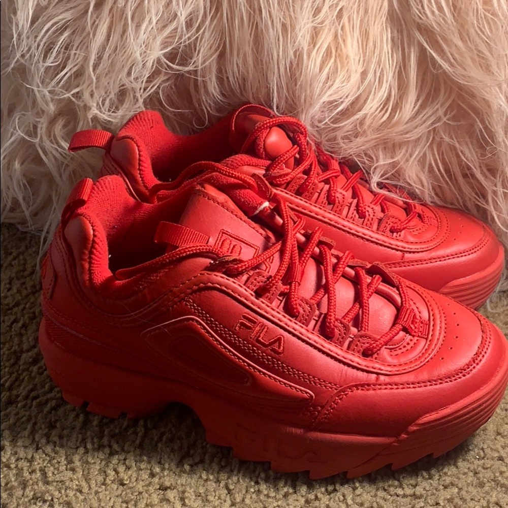 Filas - Picture 4 of 5